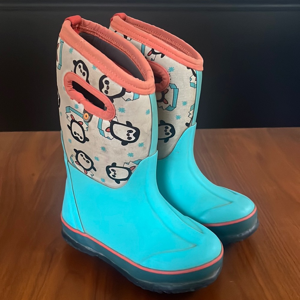 BOGS, Classic Penguins Winter Boot, size 10